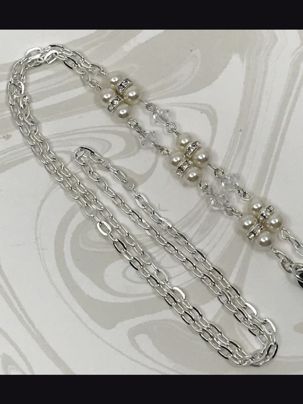 Elegant Silver Pearl Station Eyeglass Holder Necklace - White Savoriski Pearls